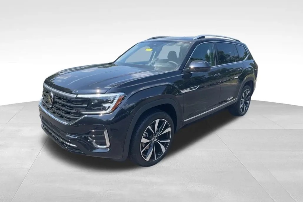 2026 Volkswagen Atlas SEL Premium R-Line photo 1