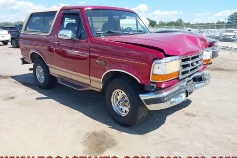 1995 Ford Bronco photo 1