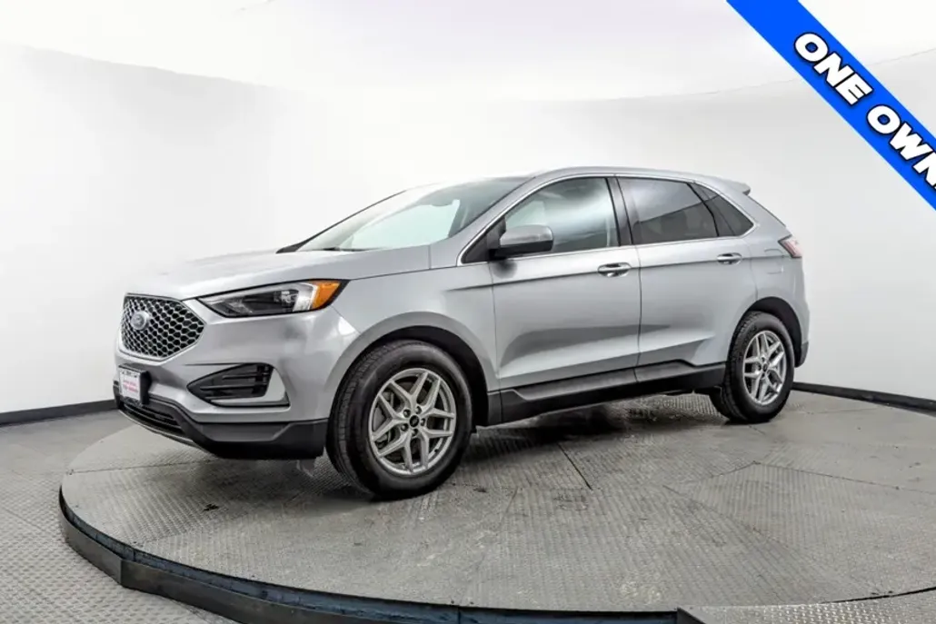 2023 Ford Edge SEL photo 1