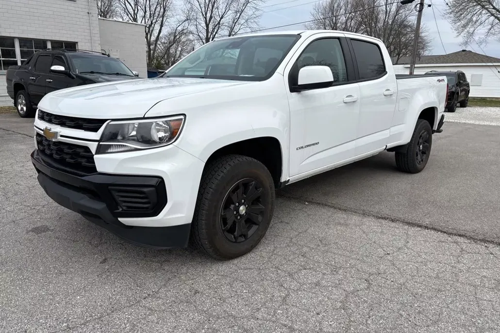 2021 Chevrolet Colorado LT photo 1