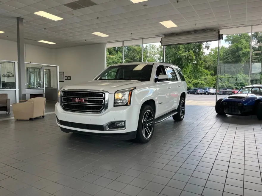 2019 Gmc Yukon SLT photo 1