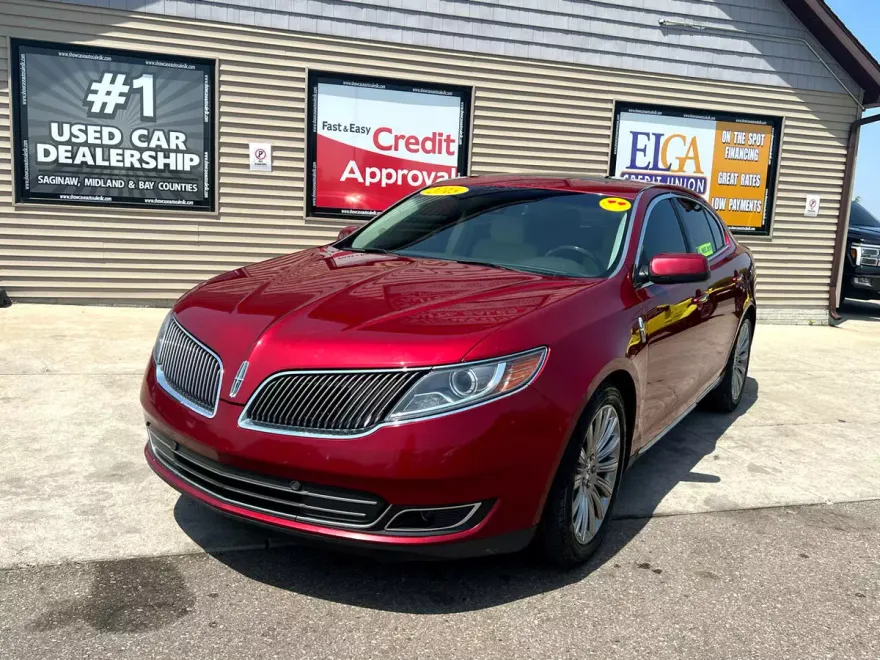 2015 Lincoln MKS photo 1