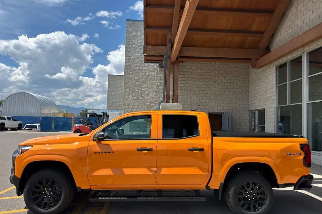 2026 Chevrolet Colorado Work Truck photo 1