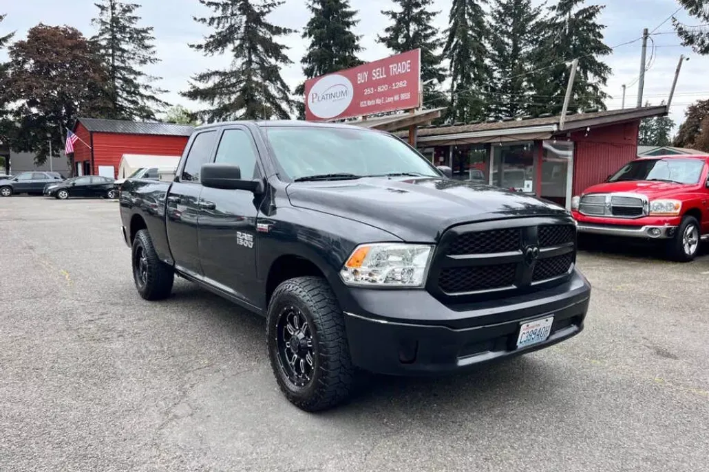 2015 Ram 1500 SLT photo 1