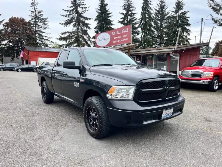 2015 Ram 1500 SLT photo 1