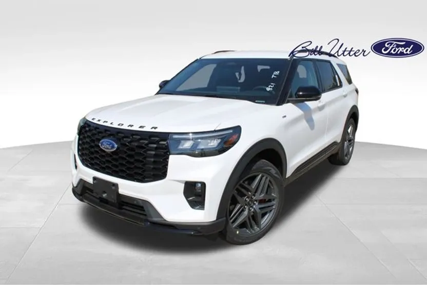 2025 Ford Explorer ST-Line photo 1