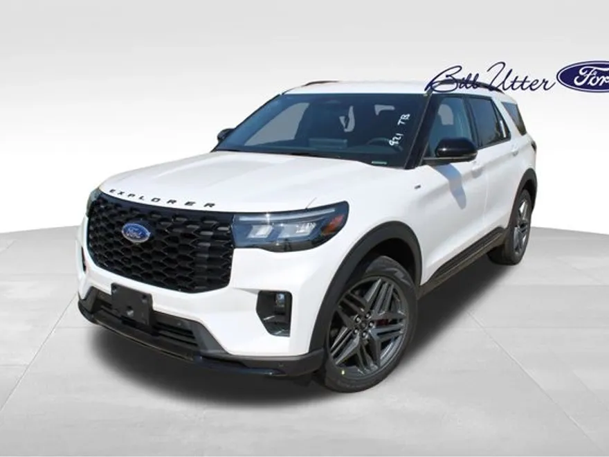 2025 Ford Explorer ST-Line photo 1