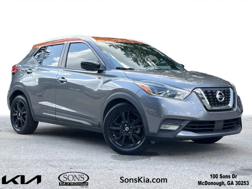 2020 Nissan Kicks SR photo 1