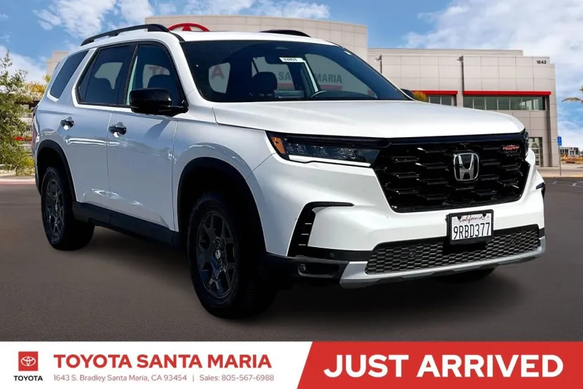 2025 Honda Pilot TrailSport photo 1