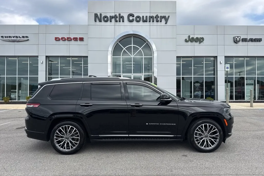 2021 Jeep Grand Cherokee L Summit photo 1