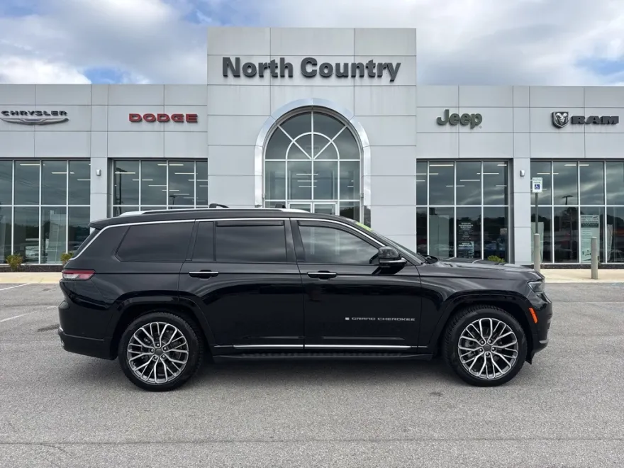 2021 Jeep Grand Cherokee L Summit photo 1