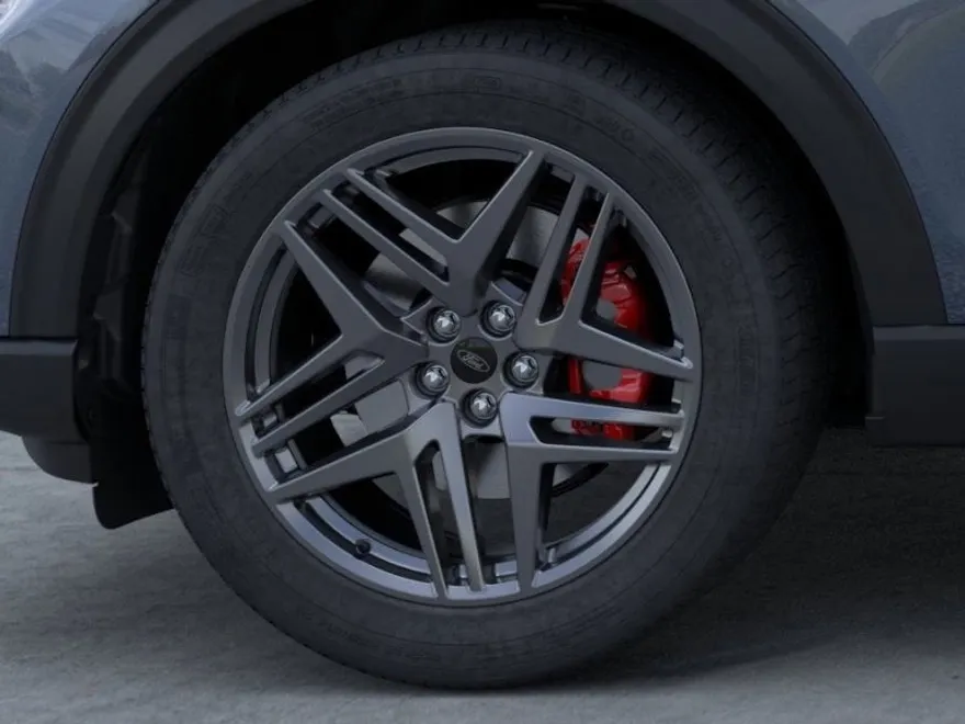 2025 Ford Explorer ST photo 18