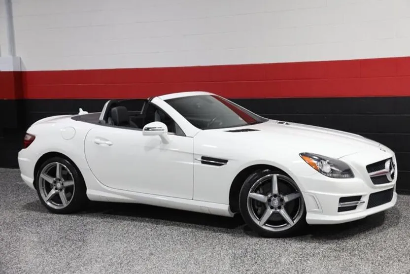 2015 Mercedes Benz SLK 250 AMG photo 1