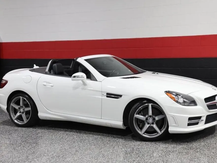 2015 Mercedes Benz SLK 250 AMG photo 1