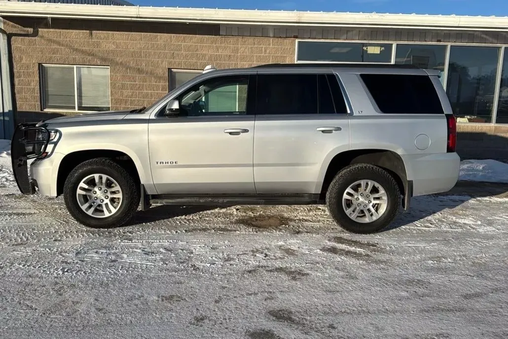 2018 Chevrolet Tahoe LT photo 1