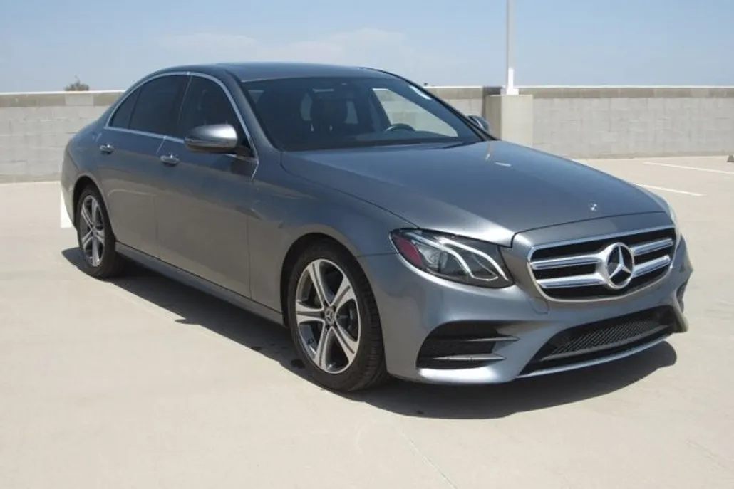 2020 Mercedes Benz E 350 photo 1