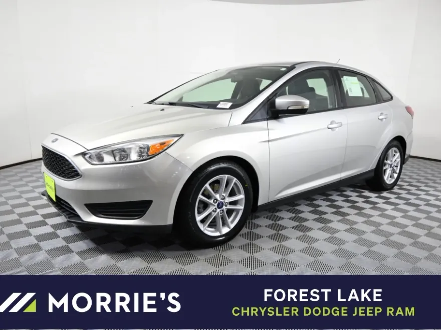 2017 Ford Focus SE photo 1