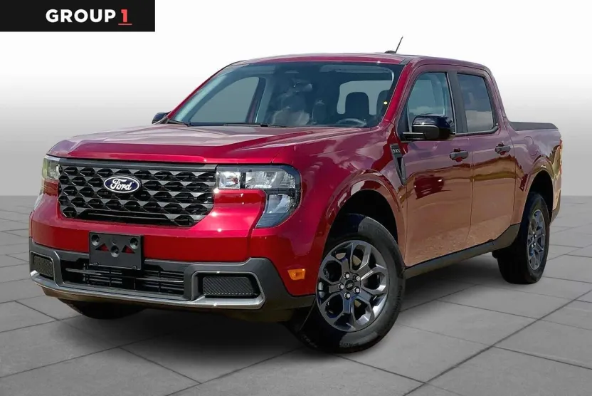 2025 Ford Maverick XLT photo 1