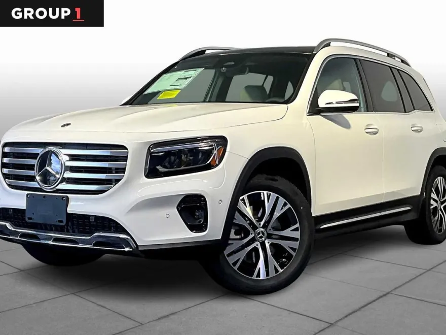 2026 Mercedes Benz GLB 250 4MATIC photo 1