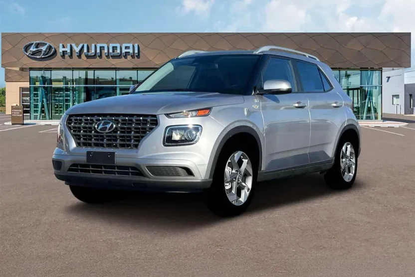2025 Hyundai Venue SEL photo 1