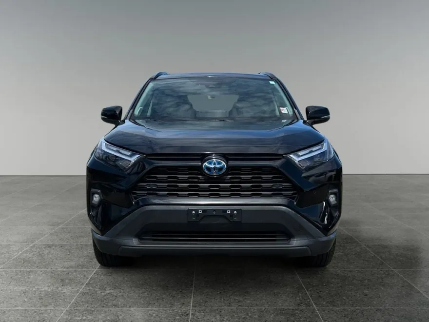 2022 Toyota RAV4 Hybrid XLE Premium photo 1