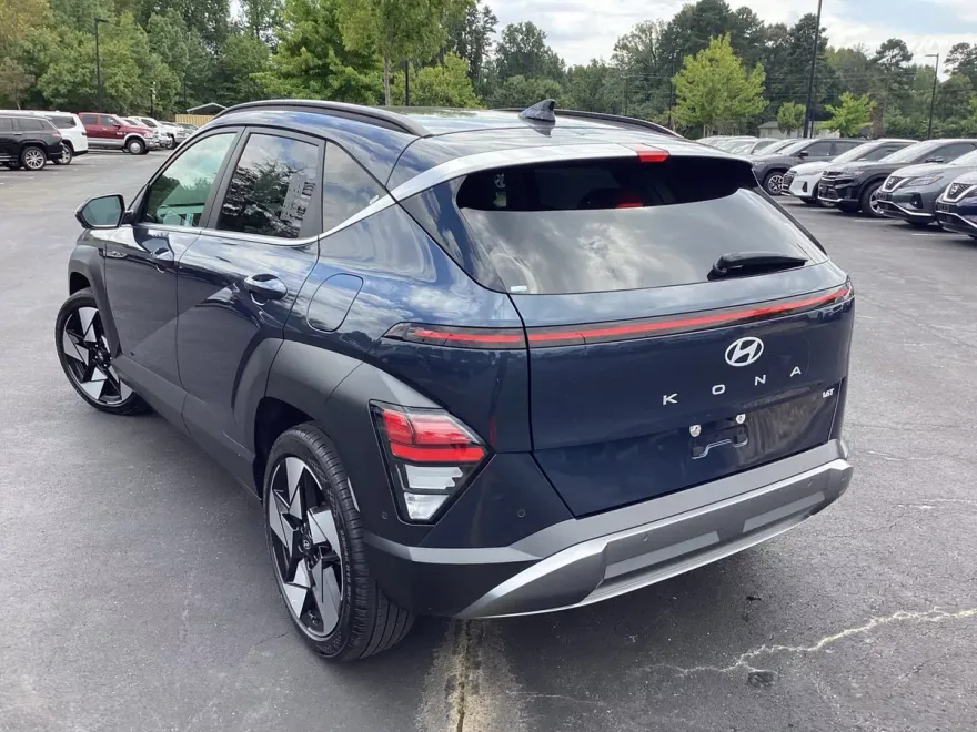 2024 Hyundai Kona Limited photo 1