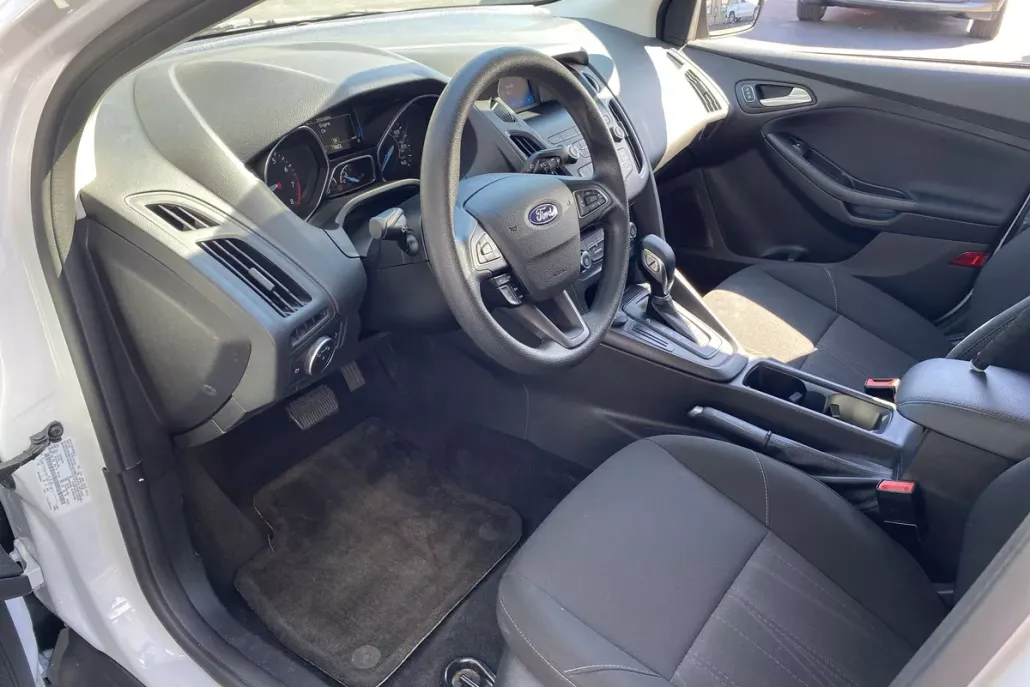 2018 Ford Focus SE photo 1
