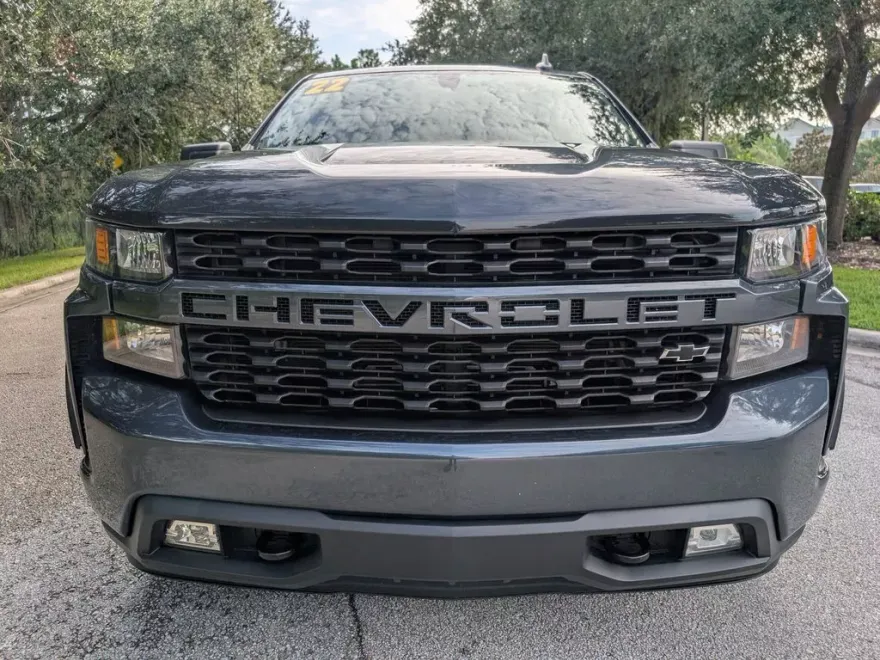 2022 Chevrolet Silverado 1500 Custom photo 1