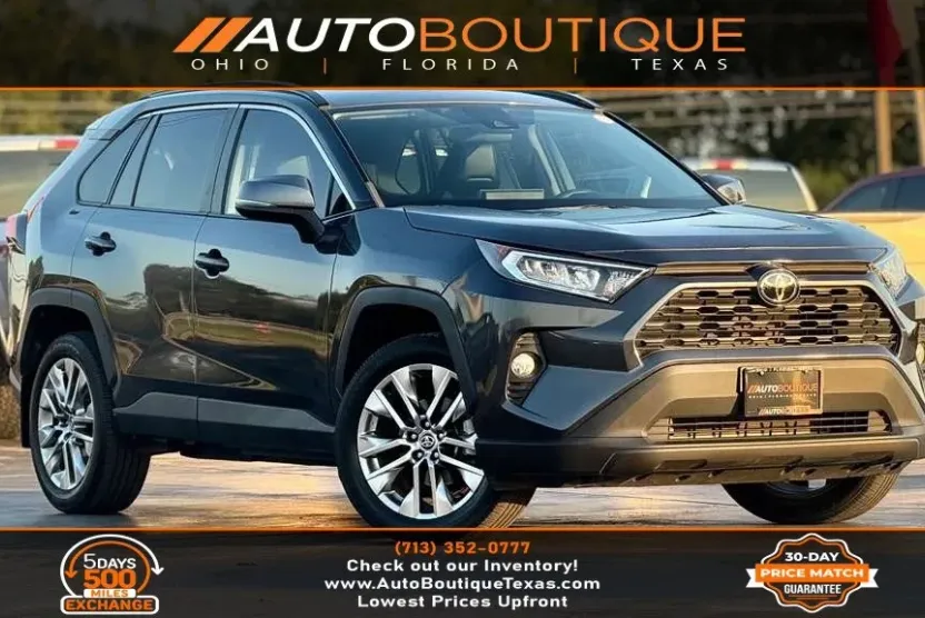2021 Toyota RAV4 XLE Premium photo 1
