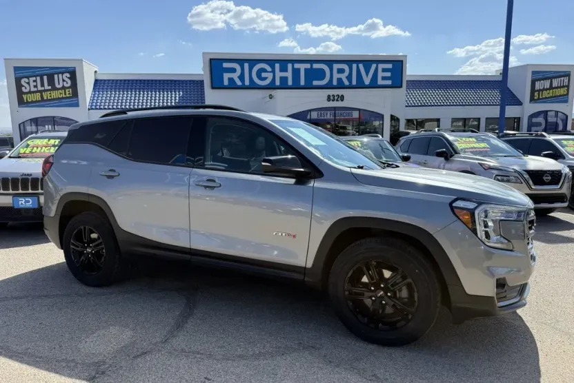 2023 Gmc Terrain AT4 photo 1