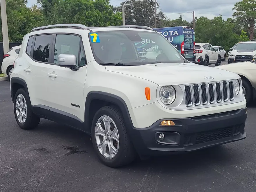 2017 Jeep Renegade Limited photo 1