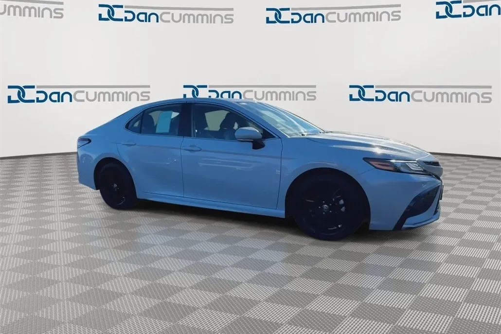2023 Toyota Camry XSE photo 1
