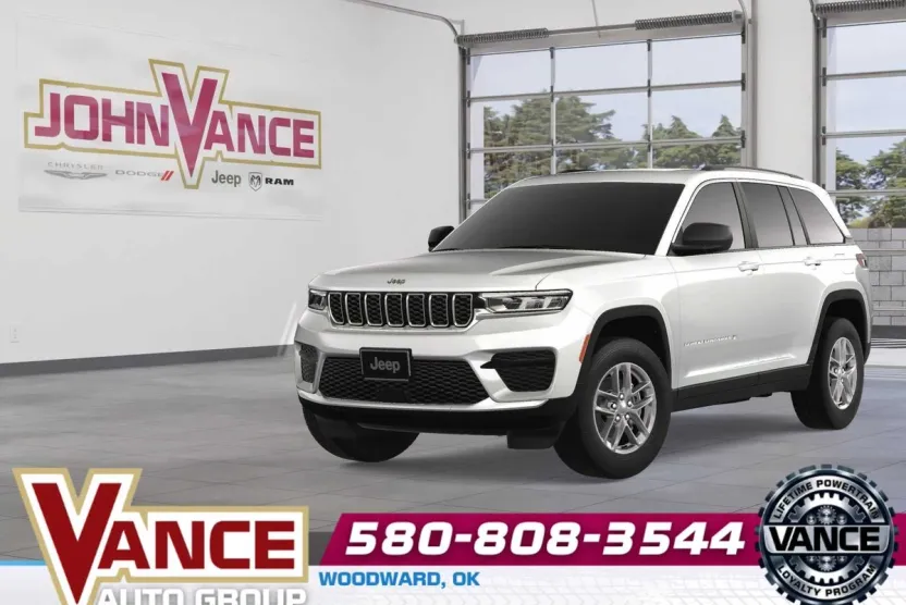 2025 Jeep Grand Cherokee Laredo photo 1