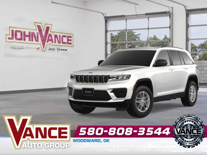 2025 Jeep Grand Cherokee Laredo photo 1