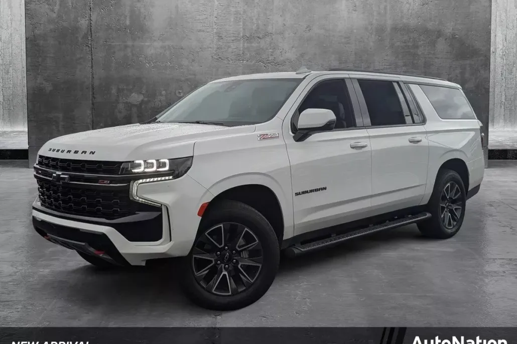 2021 Chevrolet Suburban Z71 photo 1