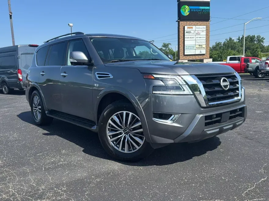 2022 Nissan Armada SL photo 1