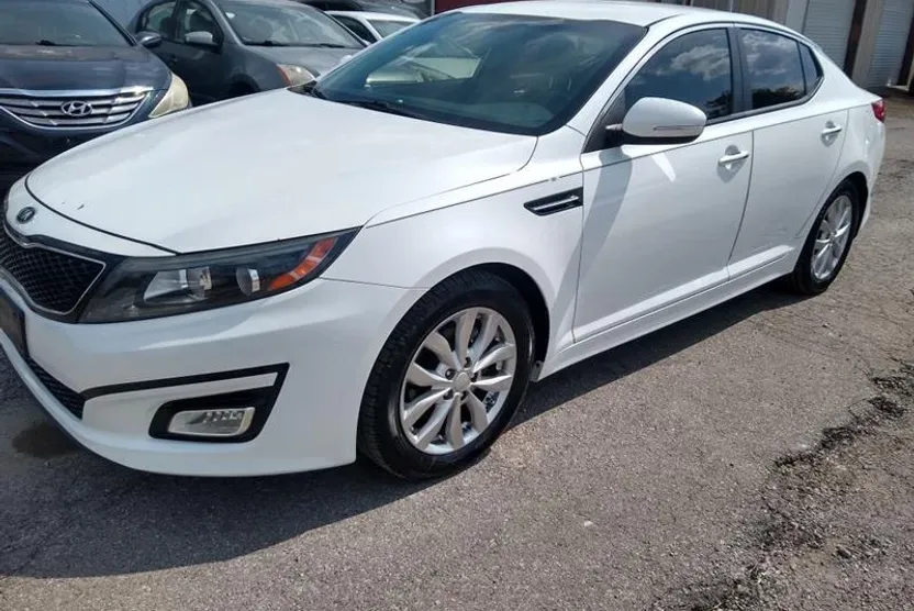 2015 Kia Optima EX photo 1