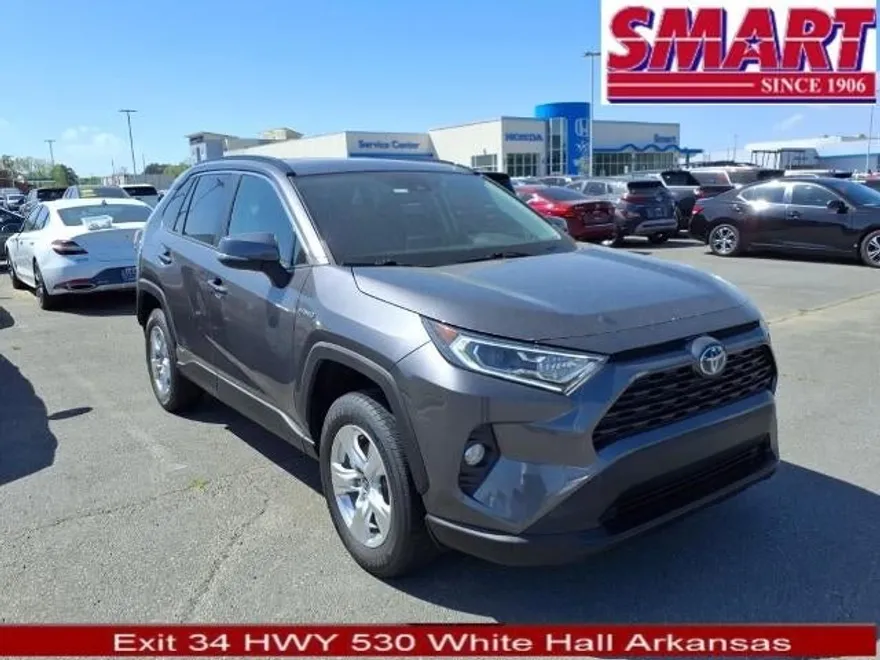 2021 Toyota RAV4 Hybrid XLE photo 1