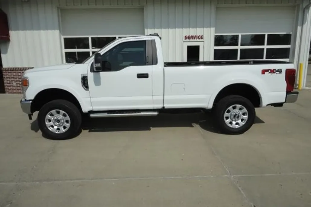 2022 Ford F-350 XL photo 1