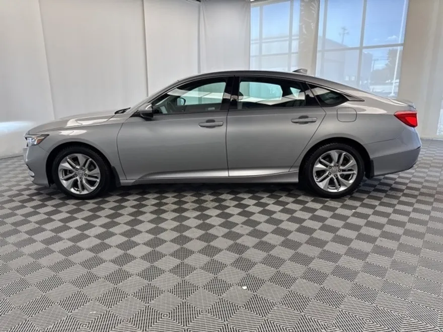 2019 Honda Accord LX photo 1