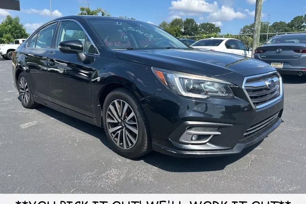 2019 Subaru Legacy 2.5i Premium photo 1