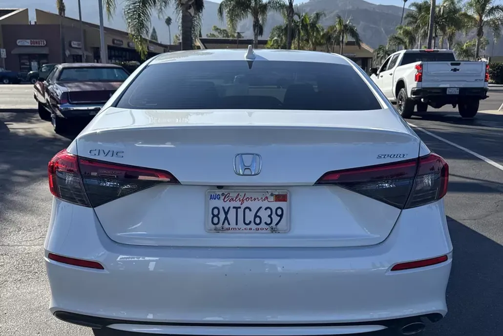 2022 Honda Civic Sport photo 1