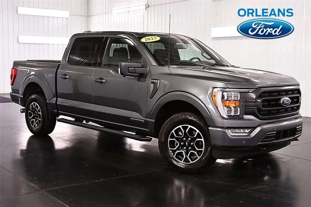 2023 Ford F-150 XLT photo 1