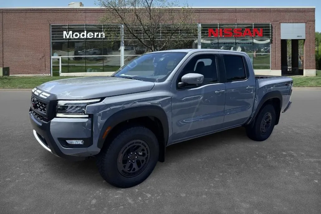 2025 Nissan Frontier PRO-4X photo 1