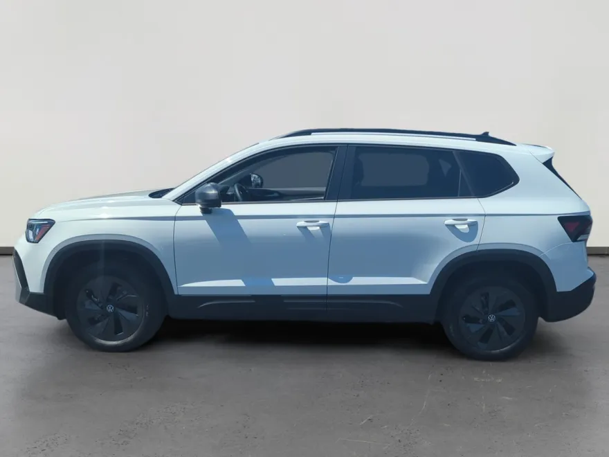 2025 Volkswagen Taos S photo 1