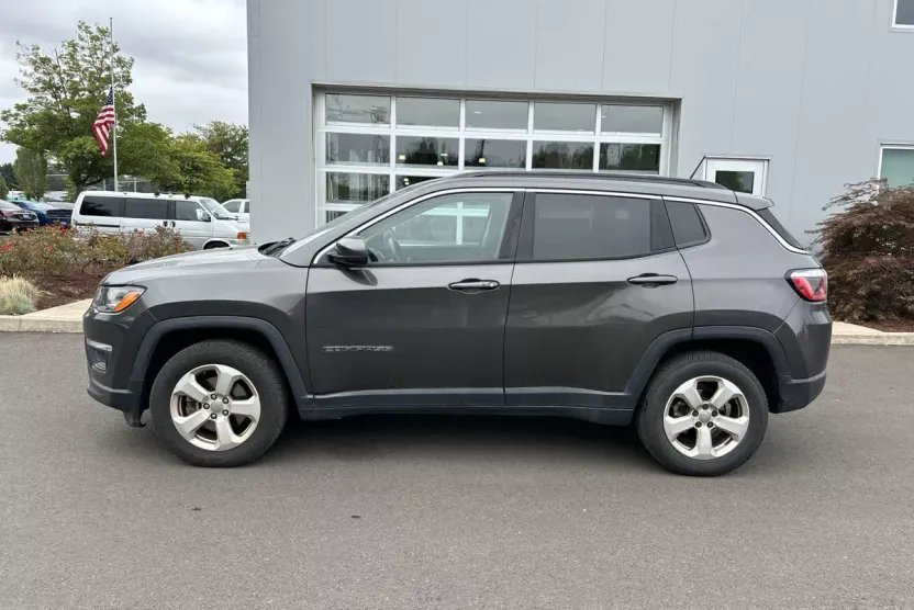 2019 Jeep Compass North Edition Latitude photo 1