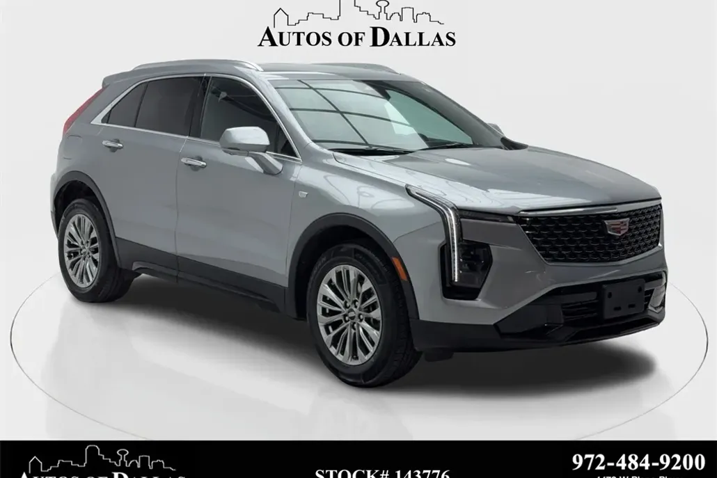 2025 Cadillac XT4 Premium Luxury photo 1