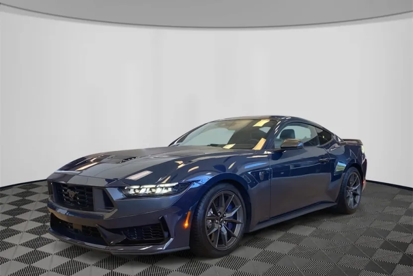 2024 Ford Mustang Dark Horse photo 1