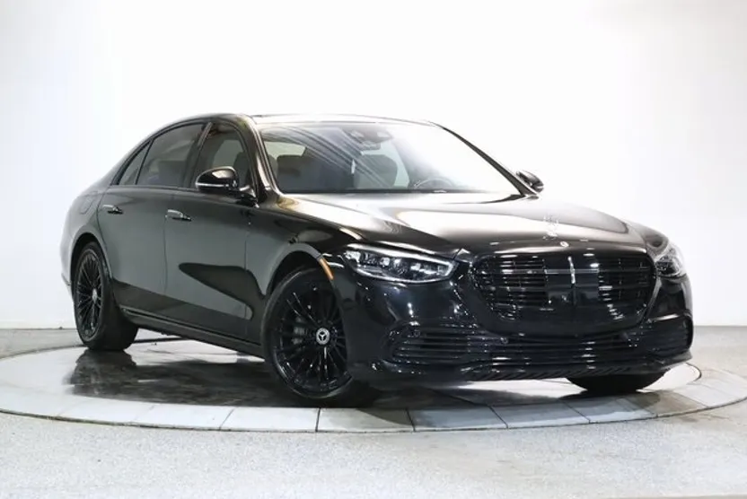 2024 Mercedes Benz S 4MATIC 580 photo 1