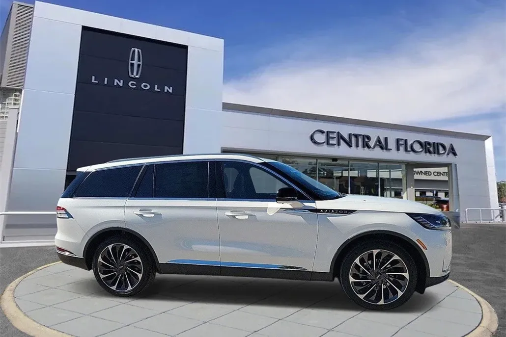 2025 Lincoln Aviator Reserve photo 1